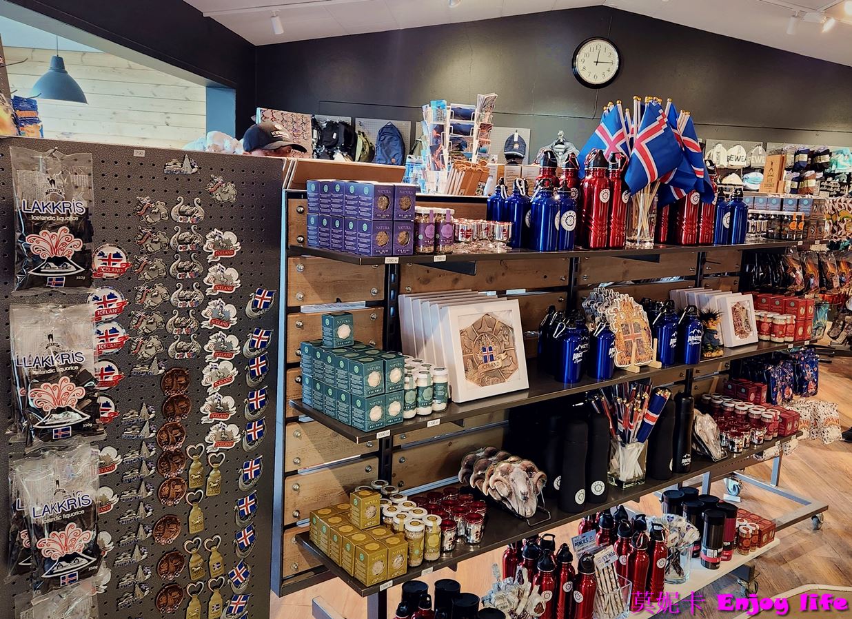 【冰島景點】*冰島Akureyri阿克雷里景點，眾神瀑布Godafoss Waterfall*，冰島鑽石圈必來景點，磅礡的瀑布，超壯觀的!!!