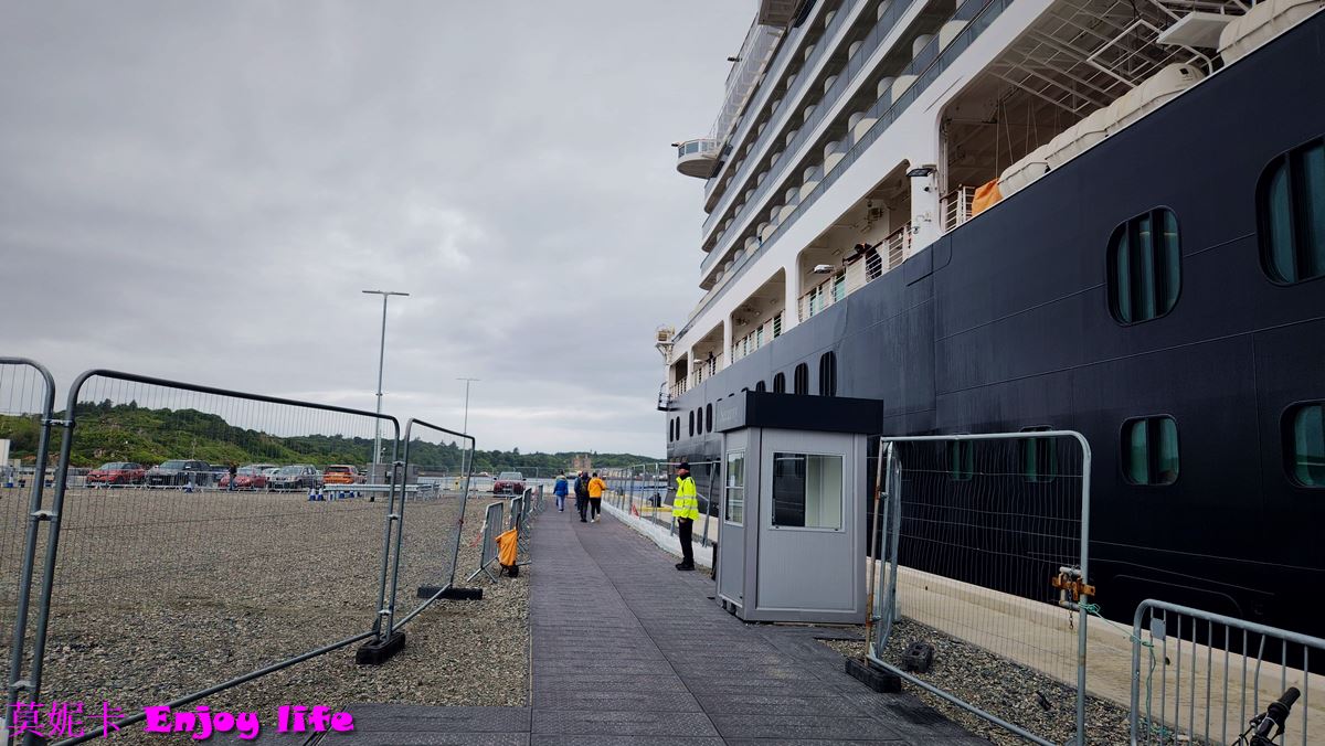 【蘇格蘭自由行】*荷美遊輪北歐遊，斯托諾韋Stornoway*，蘇格蘭Stornoway小鎮半日遊*，參觀Lews Castle，超市逛逛!!!