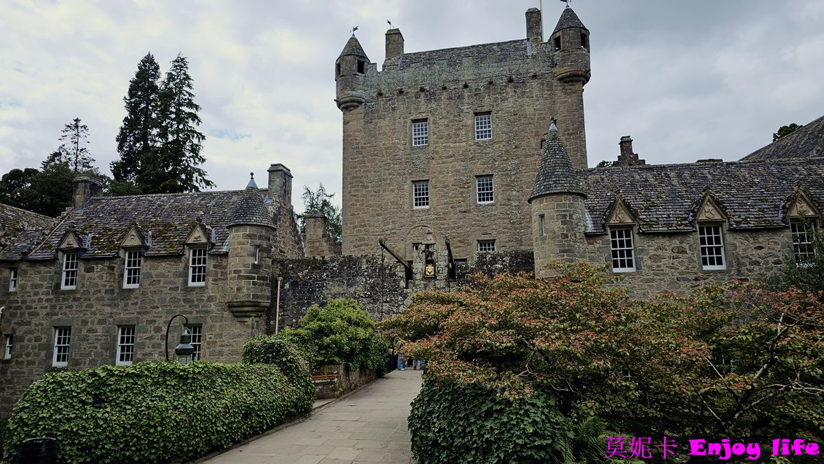 【蘇格蘭景點】*英國蘇格蘭高地景點,Cawdor Castle and Gardens *,參觀有護城河吊橋的16世紀古老堡壘!!! 13 【蘇格蘭景點】*英國蘇格蘭高地景點,Cawdor Castle and Gardens *,參觀有護城河吊橋的16世紀古老堡壘!!!
