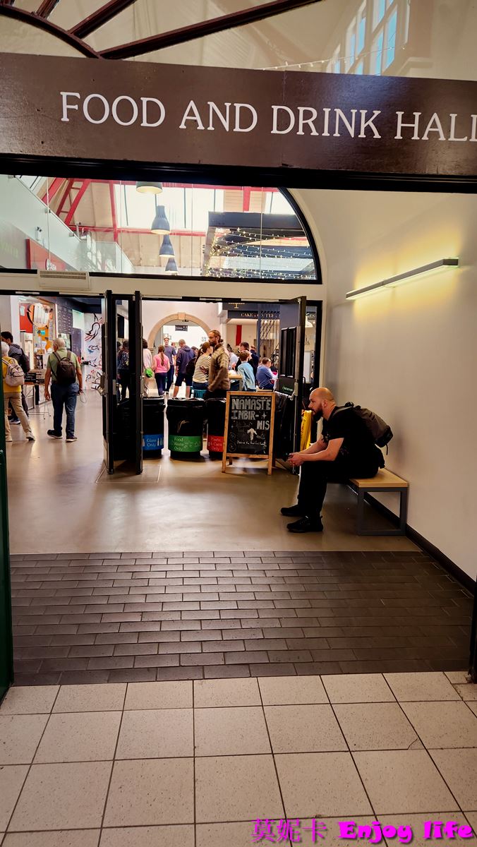【蘇格蘭景點】*英國蘇格蘭Inverness景點,The Victorian Market Inverness室內市場*,在Inverness市區,有美食廣場及販賣各種紀念品!!! 12 【蘇格蘭景點】*英國蘇格蘭Inverness景點,The Victorian Market Inverness室內市場*,在Inverness市區,有美食廣場及販賣各種紀念品!!!