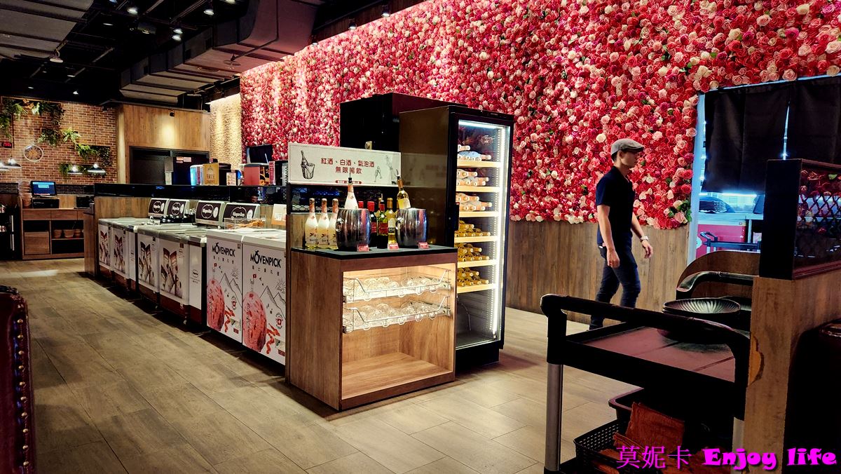 【台南美食餐廳】*新馬辣 南紡店*|高品質吃到飽火鍋,和牛、松阪豬、海鮮無限享用,酒類無限暢飲,還有哈根達斯冰淇淋隨你吃! 6 【台南美食餐廳】*新馬辣 南紡店*|高品質吃到飽火鍋,和牛、松阪豬、海鮮無限享用,酒類無限暢飲,還有哈根達斯冰淇淋隨你吃!