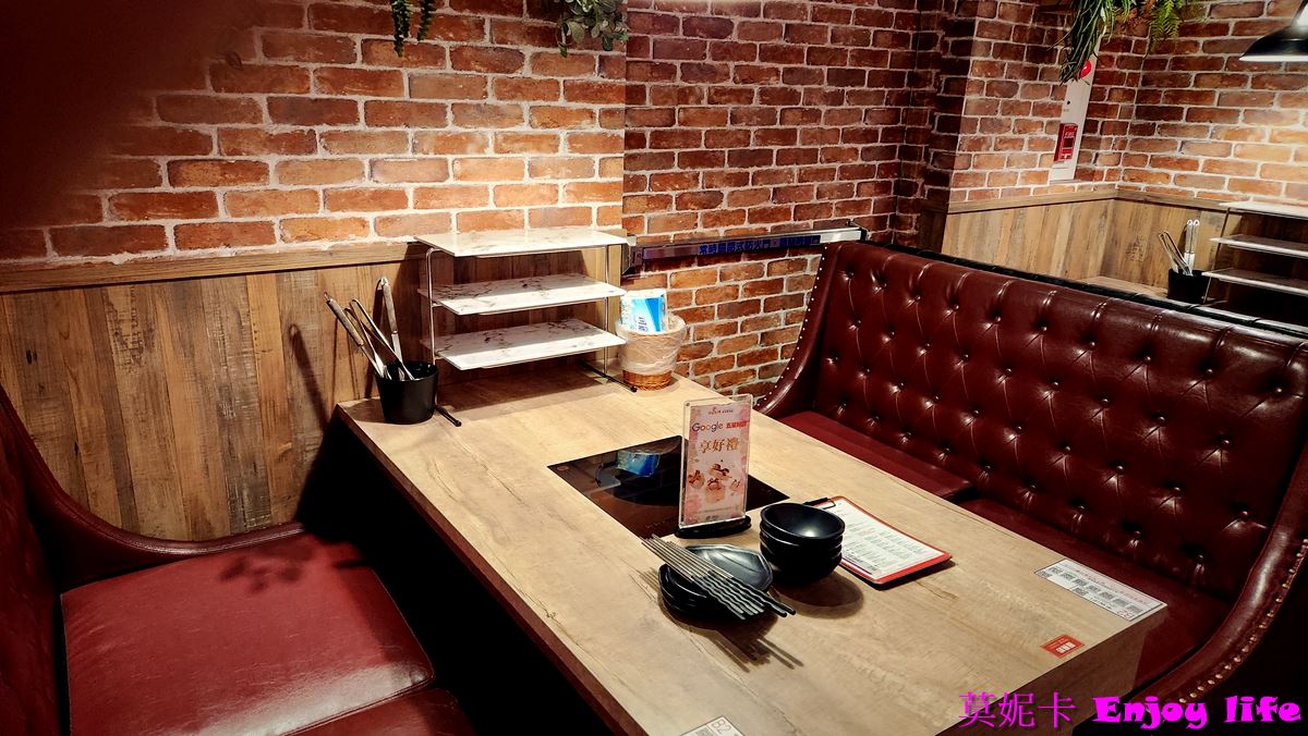 【台南美食餐廳】*新馬辣 南紡店*|高品質吃到飽火鍋,和牛、松阪豬、海鮮無限享用,酒類無限暢飲,還有哈根達斯冰淇淋隨你吃! 9 【台南美食餐廳】*新馬辣 南紡店*|高品質吃到飽火鍋,和牛、松阪豬、海鮮無限享用,酒類無限暢飲,還有哈根達斯冰淇淋隨你吃!