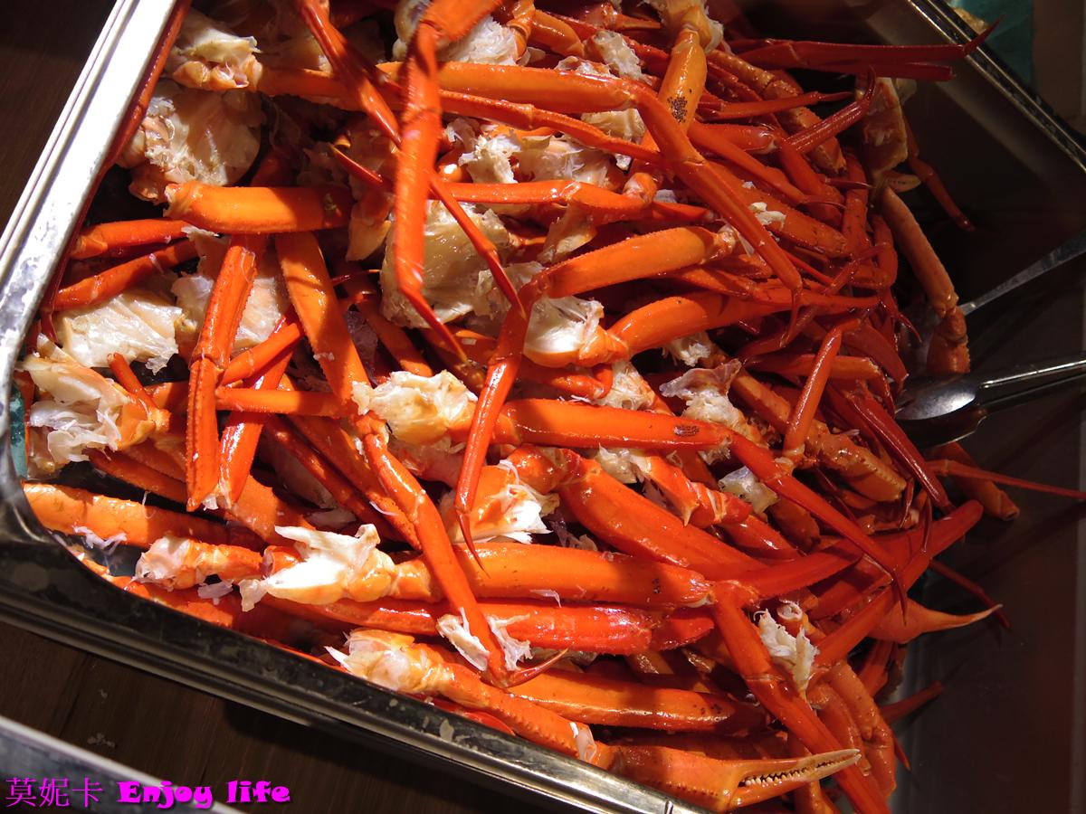 【札幌美食餐廳】札幌螃蟹吃到飽Japanese Buffet Dining DEN， 北海道帝王蟹×松葉蟹無限放題！價位比較、必吃攻略一次看!!!