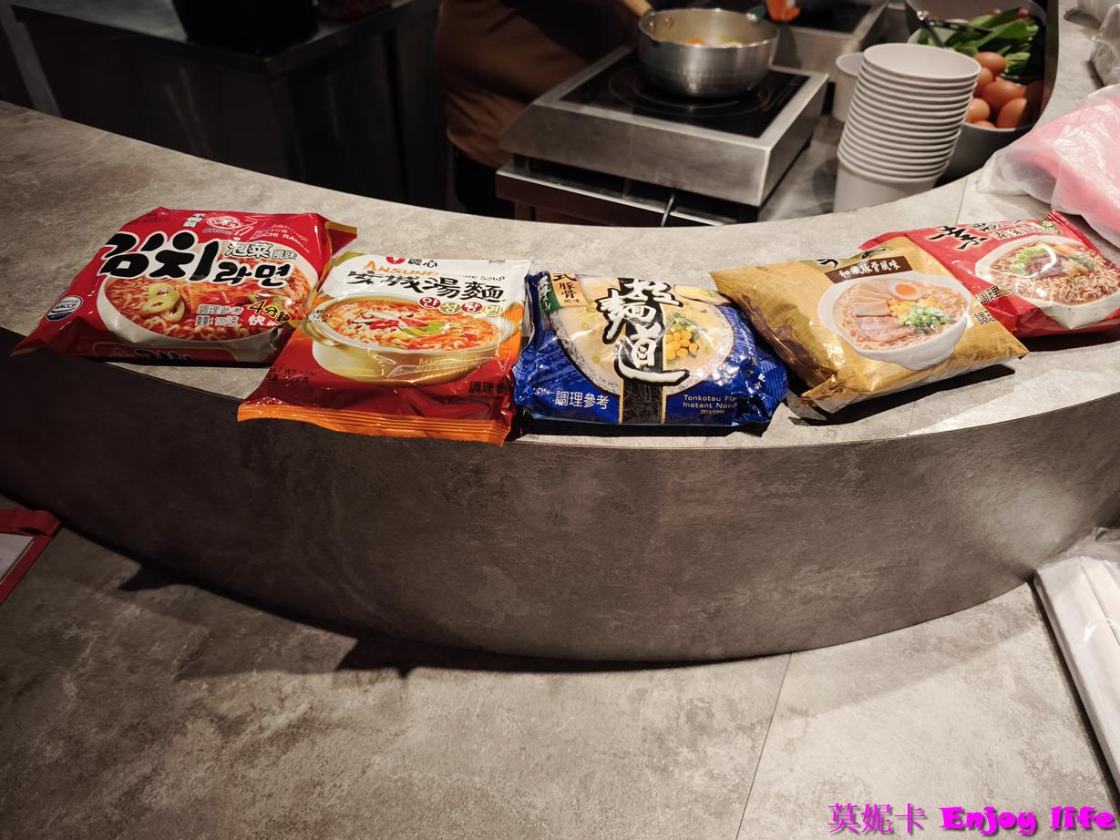 【桃園住宿】*天成逸旅 朋趣露營車一泊二食開箱*,天馬號入住心得|星空電影院+火鍋烤肉+設施餐點全攻略! 45 【桃園住宿】*天成逸旅 朋趣露營車一泊二食開箱*,天馬號入住心得|星空電影院+火鍋烤肉+設施餐點全攻略!