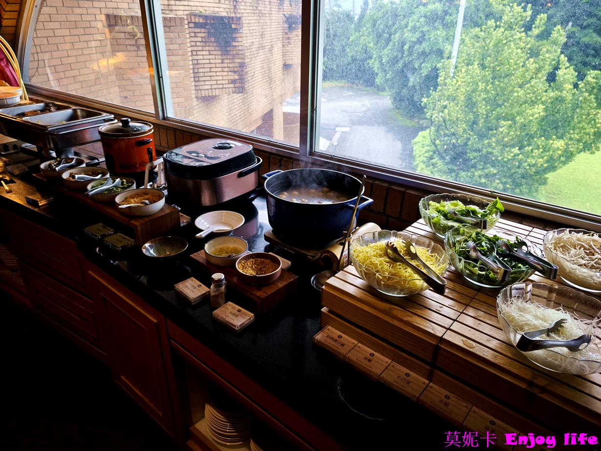 【桃園住宿】*天成逸旅 朋趣露營車一泊二食開箱*,天馬號入住心得|星空電影院+火鍋烤肉+設施餐點全攻略! 58 【桃園住宿】*天成逸旅 朋趣露營車一泊二食開箱*,天馬號入住心得|星空電影院+火鍋烤肉+設施餐點全攻略!