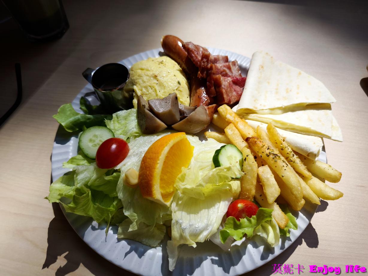 【台南早午餐推薦】91 Brunch|經典美式拼盤 x 花生醬里肌半熟蛋三明治,東區質感高CP值早午餐新選擇! 13 【台南早午餐推薦】91 Brunch|經典美式拼盤 x 花生醬里肌半熟蛋三明治,東區質感高CP值早午餐新選擇!