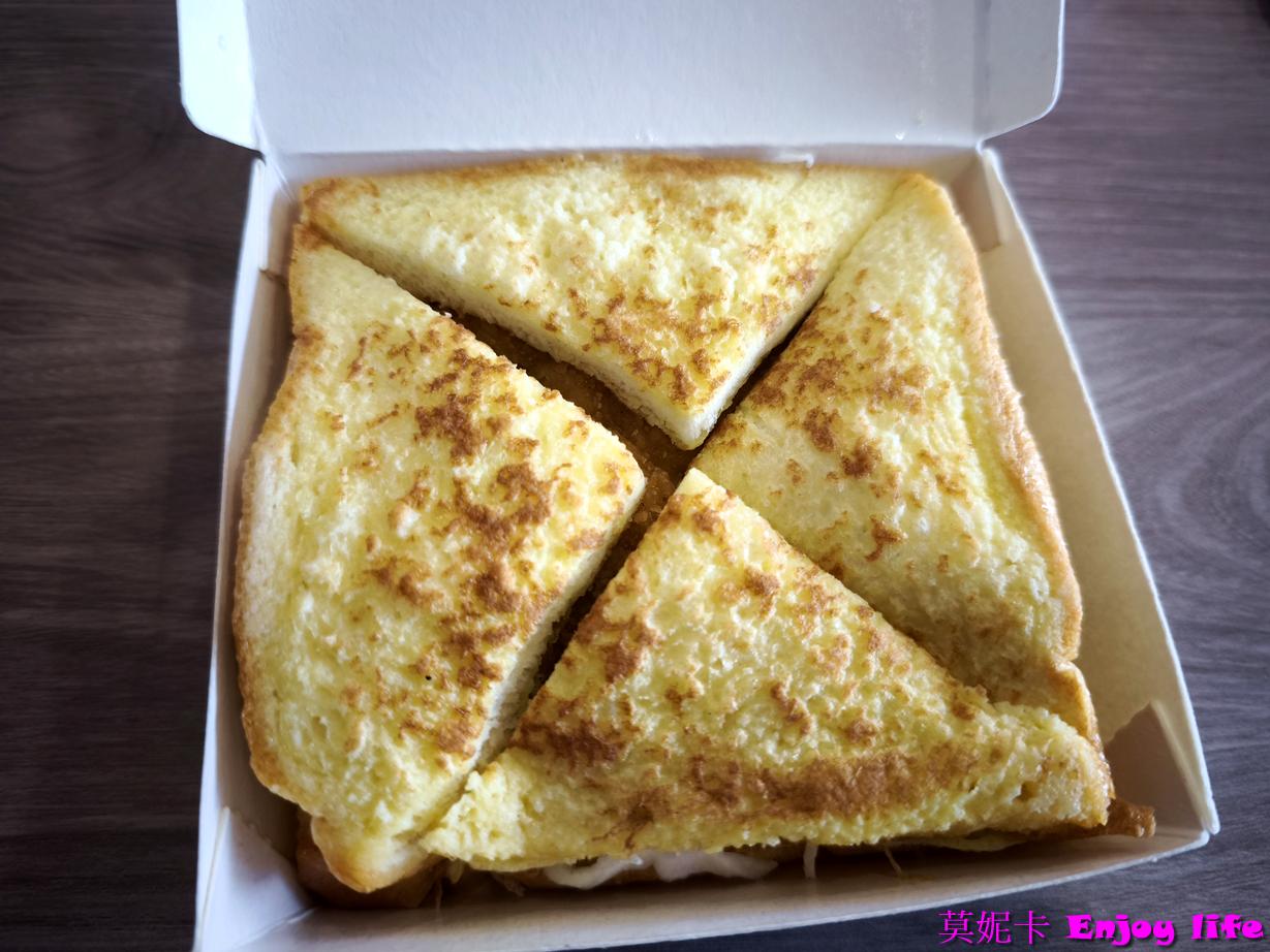 【台南美食】台南必吃早餐｜吐司吐司早餐專賣店－升級法式吐司＆皮蛋辣菜脯蛋餅超驚艷！