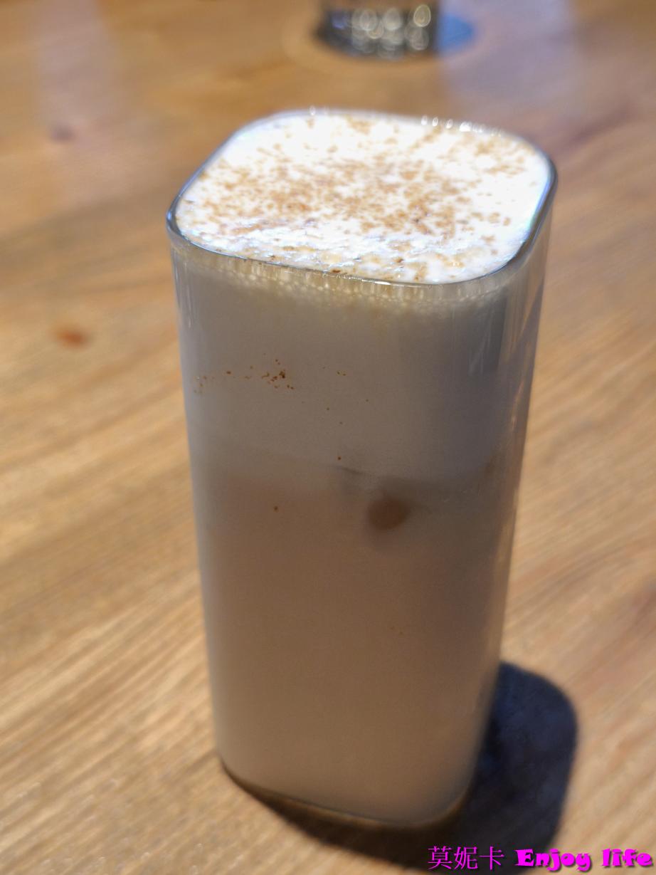 【台南早午餐】光合箱子台南誠品店開箱|網美風格早午餐,人氣叻沙雞腿&紅酒豬小排,一次滿足味蕾與相機!! 18 【台南早午餐】光合箱子台南誠品店開箱|網美風格早午餐,人氣叻沙雞腿&紅酒豬小排,一次滿足味蕾與相機!!