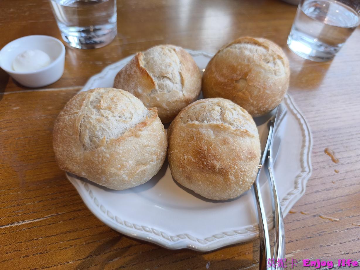 【桃園餐廳】JK STUDIO 義法餐廳 桃園華泰店｜義法料理體驗，現烤麵包、牛排、龍蝦全制霸！