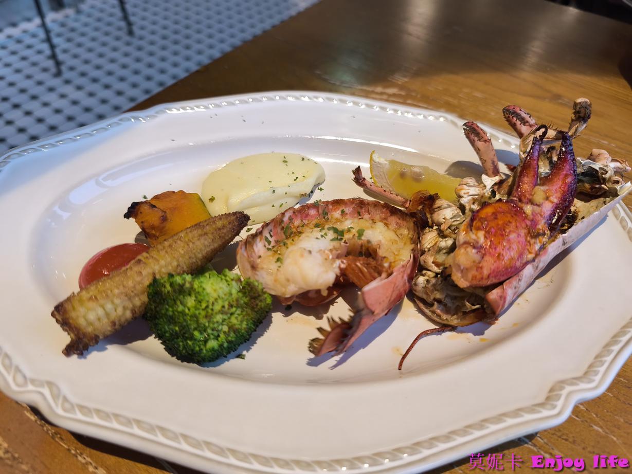 【桃園餐廳】JK STUDIO 義法餐廳 桃園華泰店｜義法料理體驗，現烤麵包、牛排、龍蝦全制霸！