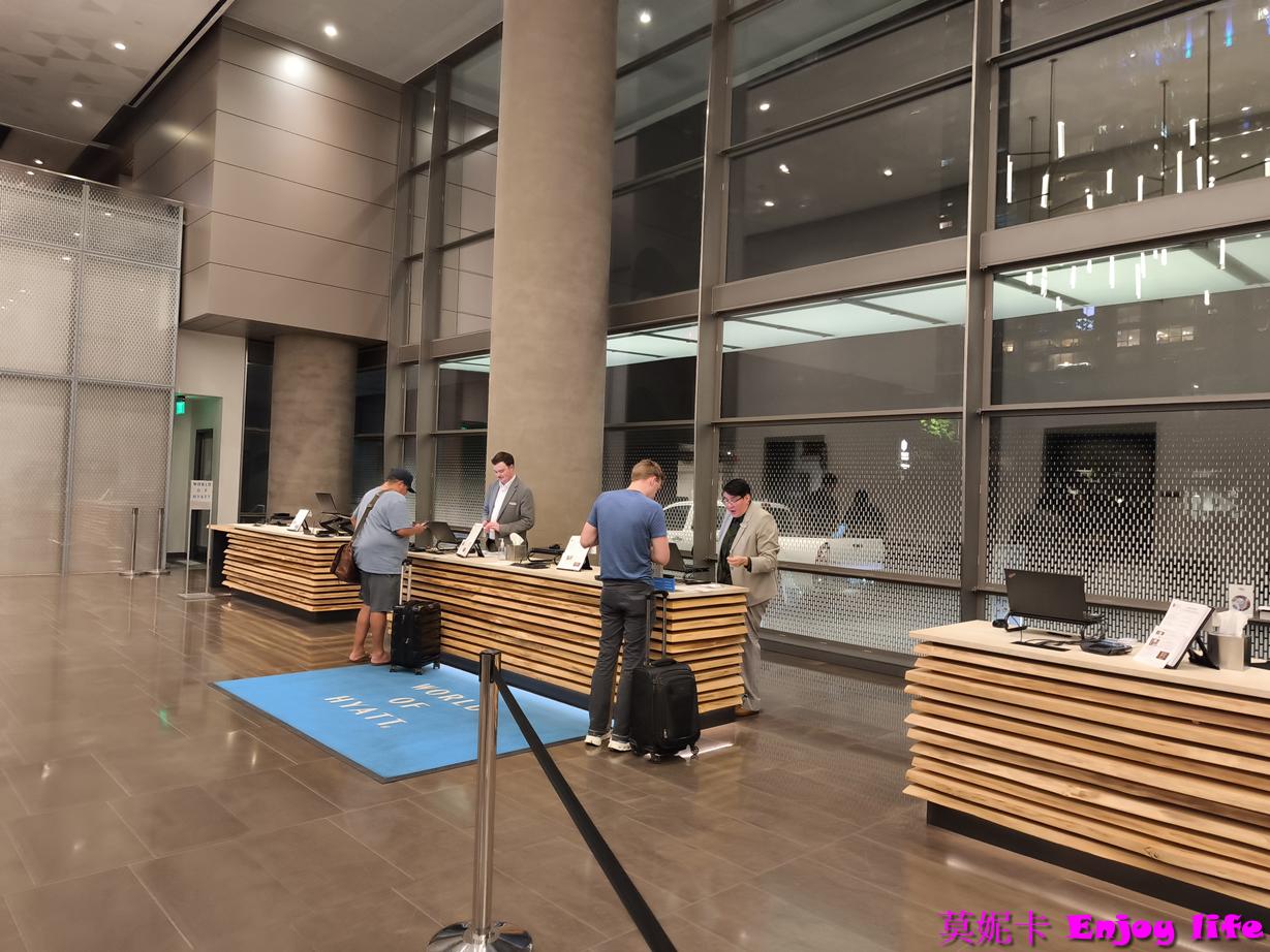 【西雅圖住宿推薦】Hyatt Regency Seattle 西雅圖凱悅酒店開箱｜近派克市場、亞馬遜 The Spheres，交通便利又舒適!!!