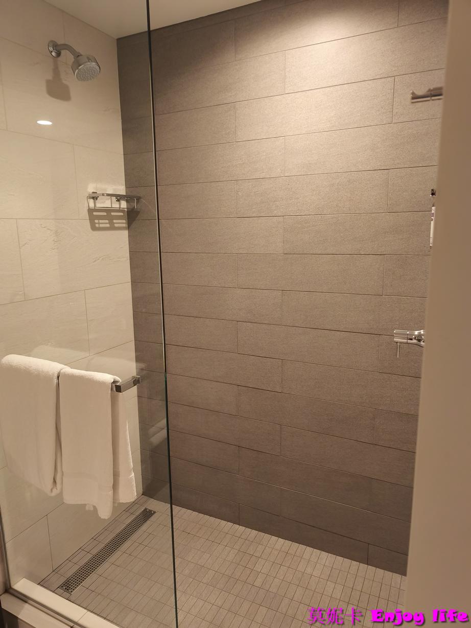 【西雅圖住宿推薦】Hyatt Regency Seattle 西雅圖凱悅酒店開箱｜近派克市場、亞馬遜 The Spheres，交通便利又舒適!!!