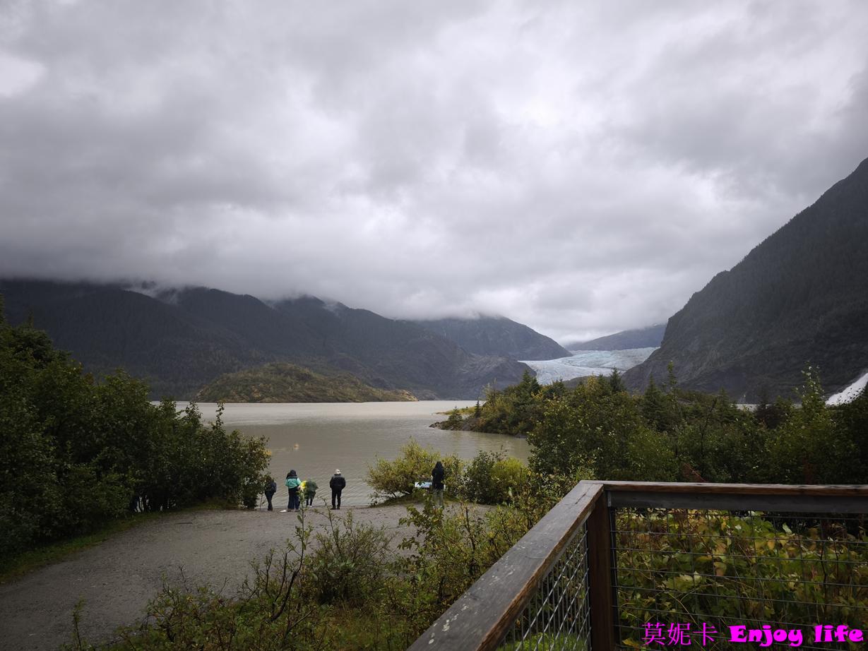 【阿拉斯加朱諾景點】Mendenhall Glacier 門登霍爾冰川 + Nugget Falls 金塊瀑布遊｜壯觀冰河、夢幻瀑布一次看！