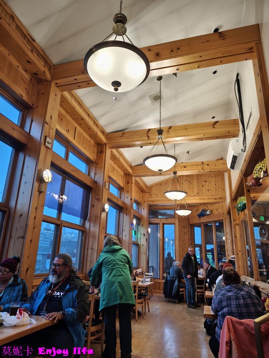 【阿拉斯加美食餐廳】Juneau朱諾帝王蟹人氣餐廳 Twisted Fish Company 體驗｜阿拉斯加帝王蟹、鮭魚、白魚一次滿足!!!