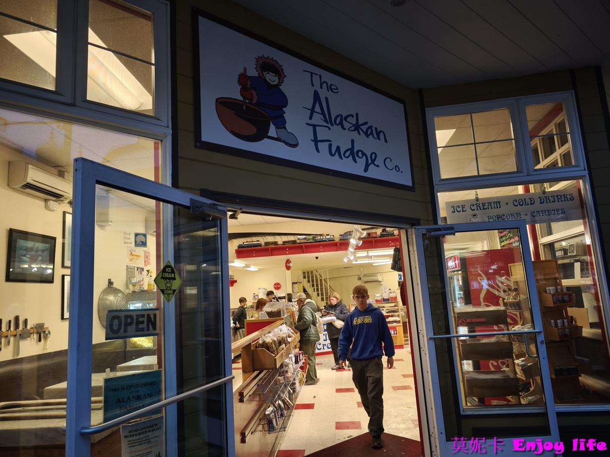 【阿拉斯加朱諾美食】The Alaska Fudge Company｜朱諾必買手工巧克力與人氣熊掌巧克力推薦!!!