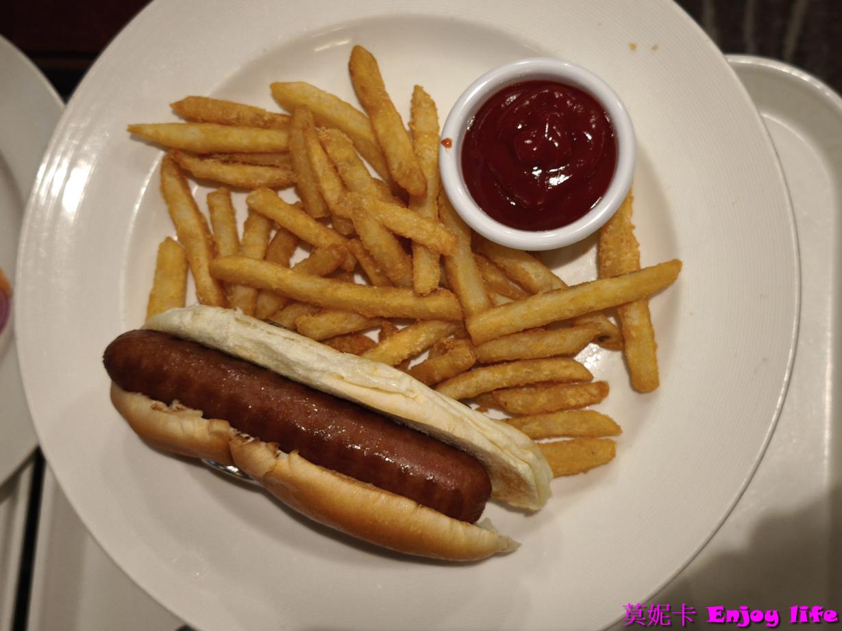 【阿拉斯加公主郵輪】冰河灣國家公園Glacier Bay National Park航程|公主郵輪限定航線、藍色冰河的震撼瞬間!!! 21 【阿拉斯加公主郵輪】冰河灣國家公園Glacier Bay National Park航程|公主郵輪限定航線、藍色冰河的震撼瞬間!!!