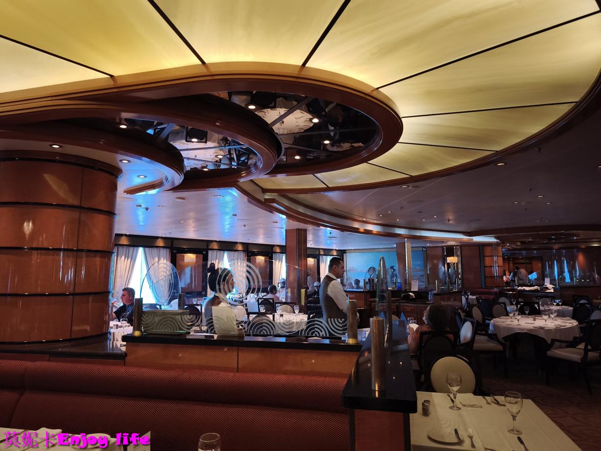 【公主遊輪餐廳】公主郵輪免付費主餐廳 Concerto Dining Room 完整攻略｜菜單變化、餐點實拍、用餐心得（免預約直接吃）!!!