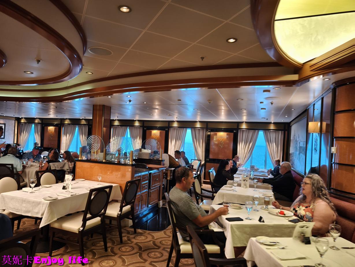【公主遊輪餐廳】公主郵輪免付費主餐廳 Concerto Dining Room 完整攻略｜菜單變化、餐點實拍、用餐心得（免預約直接吃）!!!