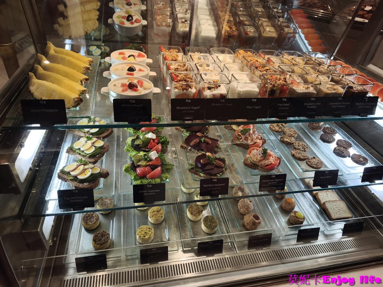 【公主遊輪餐廳】公主郵輪國際點心吧 International Cafe完整攻略｜24 小時點心吧、三明治輕食、甜點櫃一次看懂!!!