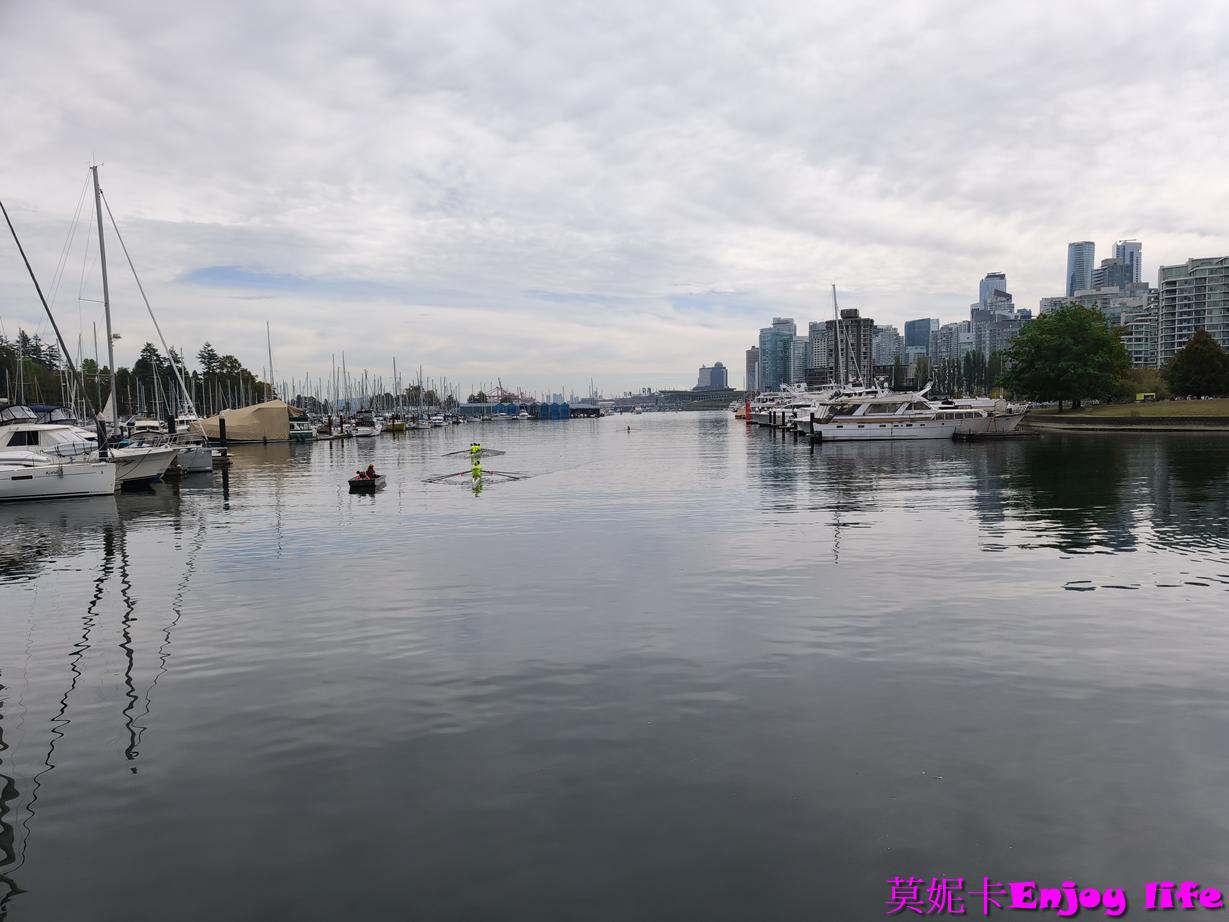 【溫哥華景點】溫哥華史丹利公園（Stanley Park）｜城市裡的巨大綠洲，慢步、碼頭、湖景一次收進行程!!!