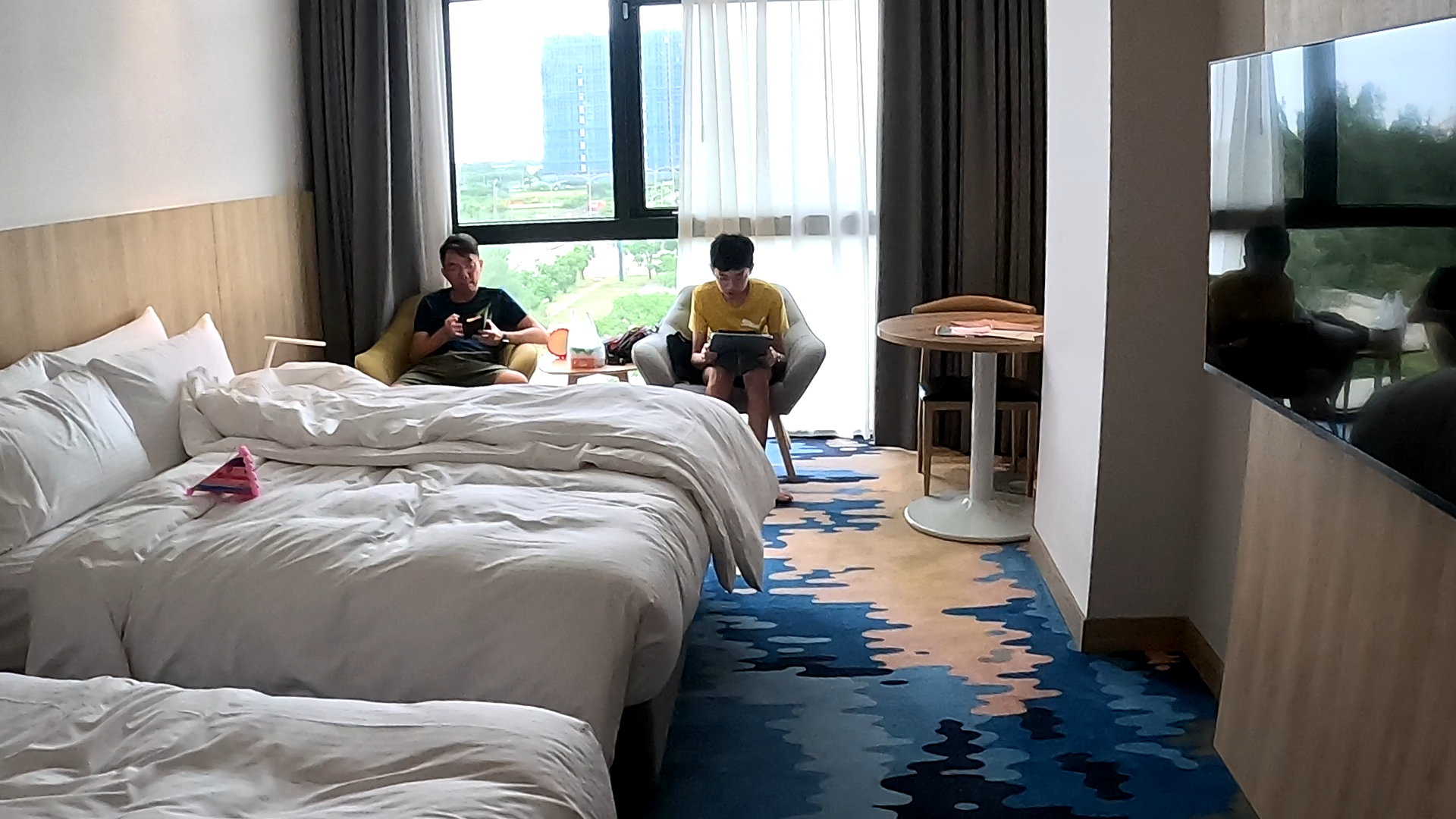 【台中住宿】*台中震大金鬱金香酒店* ,2023年新開幕飯店,附近有台中港三井Outlet,高美濕地等景點,房間明亮漂亮又大,CP值高的台中新飯店。 21 【台中住宿】*台中震大金鬱金香酒店* ,2023年新開幕飯店,附近有台中港三井Outlet,高美濕地等景點,房間明亮漂亮又大,CP值高的台中新飯店。
